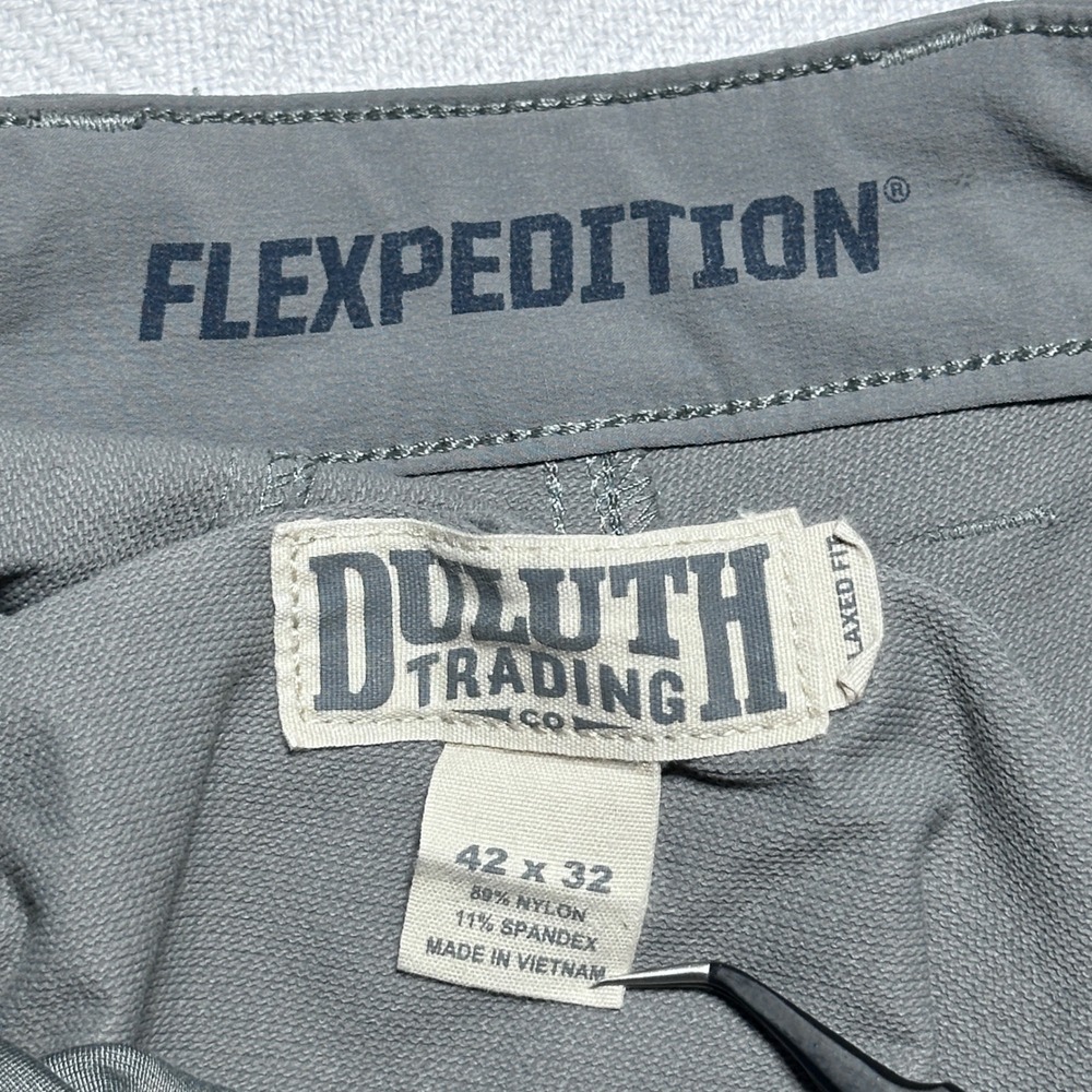 Duluth Trading Flexpedition Pants Men 42x32 Relaxed Fit Cargo Stretch Nylon Gray - Picture 3 of 13